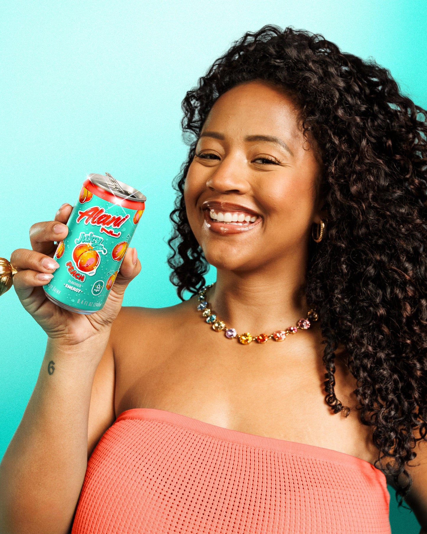 mini-energy-juicy-peach-24-pack-n6 stretch_AN-Website-8.4oz-PDP-PCH-05-Lifestyle_v1.jpg